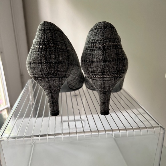 LifeStride Parigi Pumps, Black-Watch Plaid, Size 8 Wide EUC - Picture 2 of 5